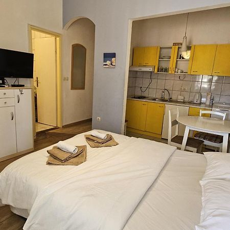 Studio Apartment Kiki For 2, Near Old Town & Beach, Free Wifi Задар Экстерьер фото